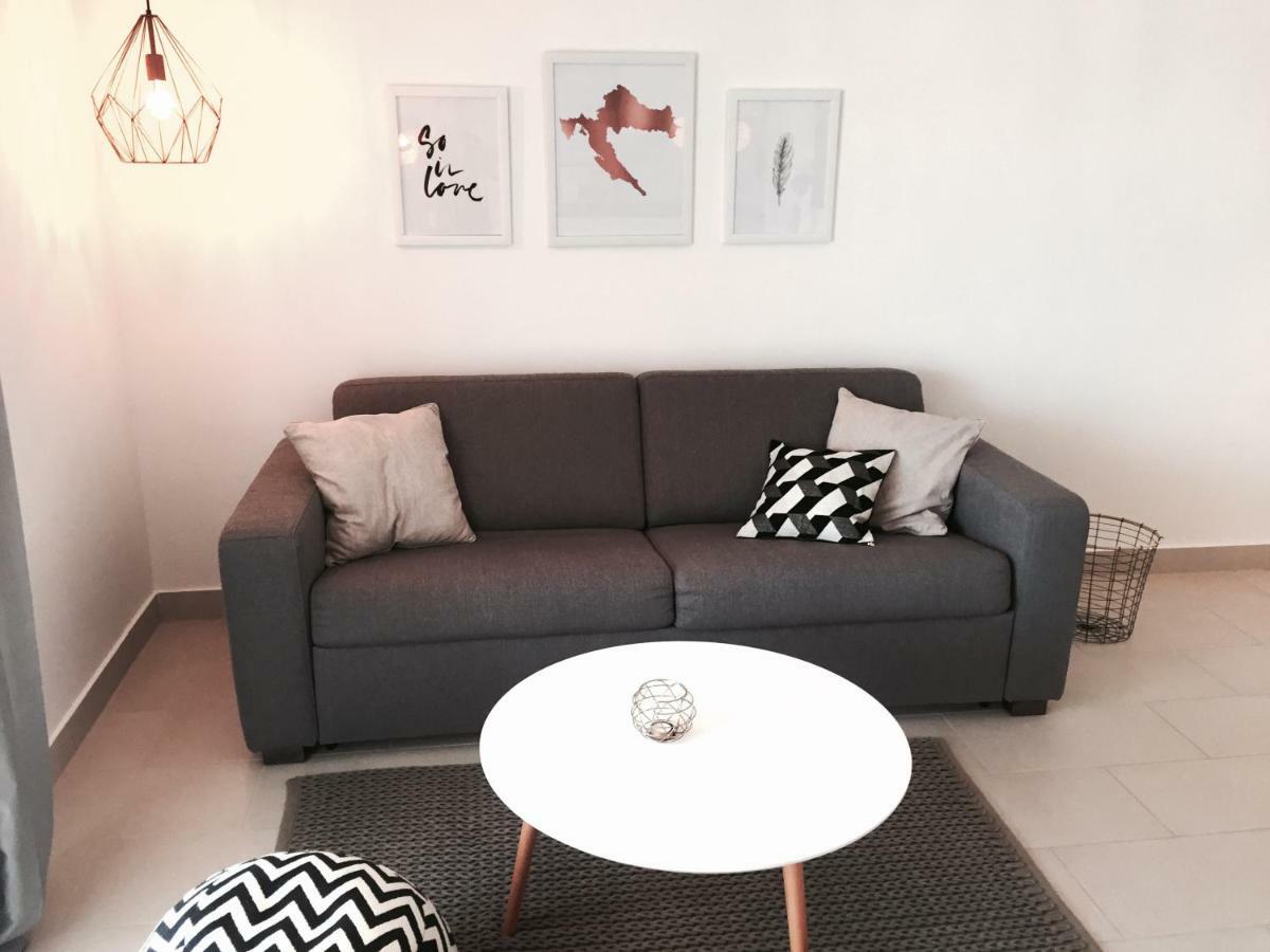 Apartmani Zivaljic 特罗吉尔 外观 照片